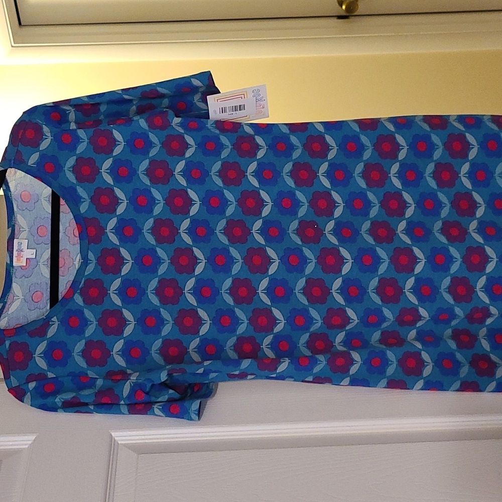 Flower Power NWT LuLaRoe Julia